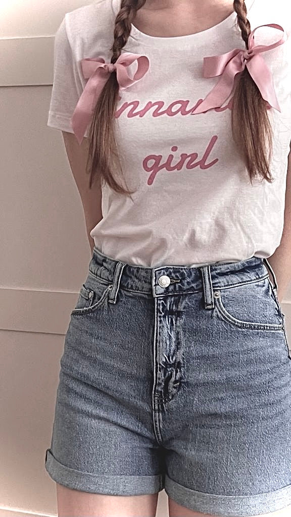 Cinnamon girl T-shirt